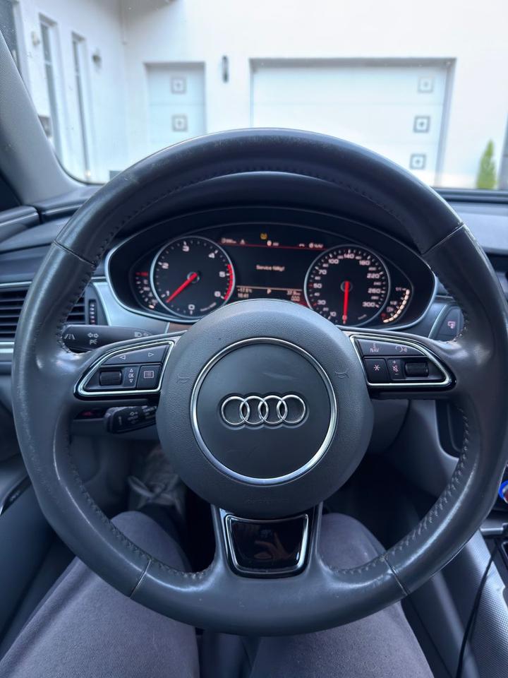 Audi A6 2012 — photo 12
