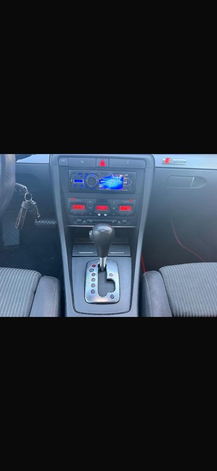 Audi A4 2006 — photo 11