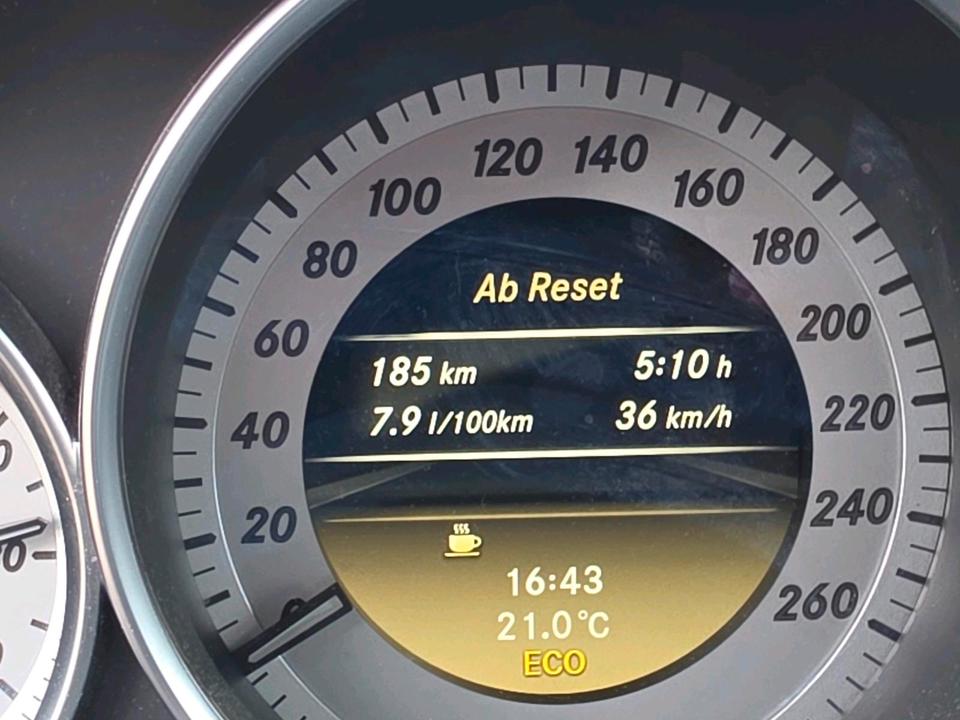 Mercedes Benz C 180 2011 — фото 12