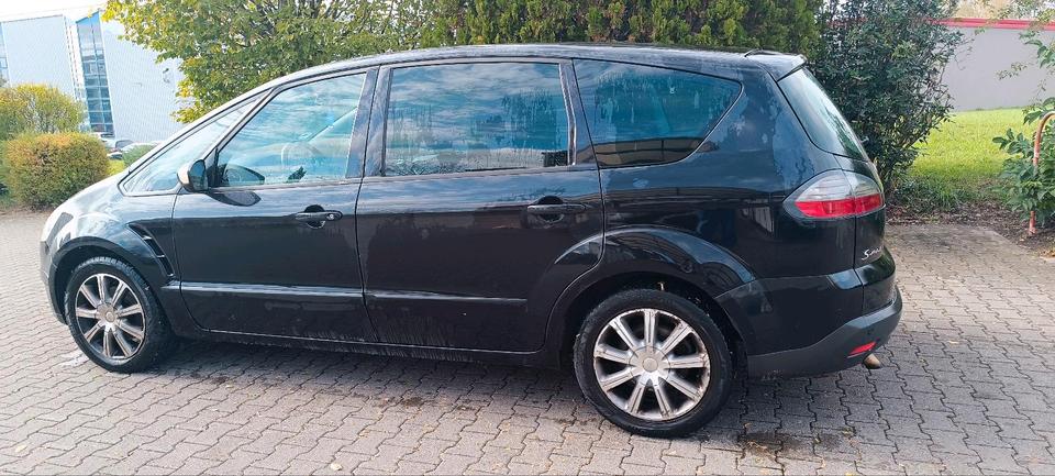 Ford S-Max 2006 — rear view