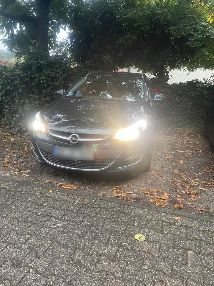 Opel Astra 2014 — авто для ЗСУ з Європи