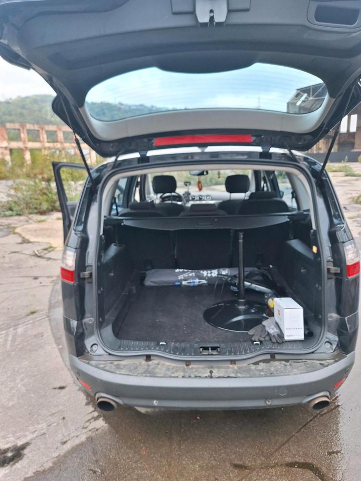 Ford S-Max 2008 — photo 10