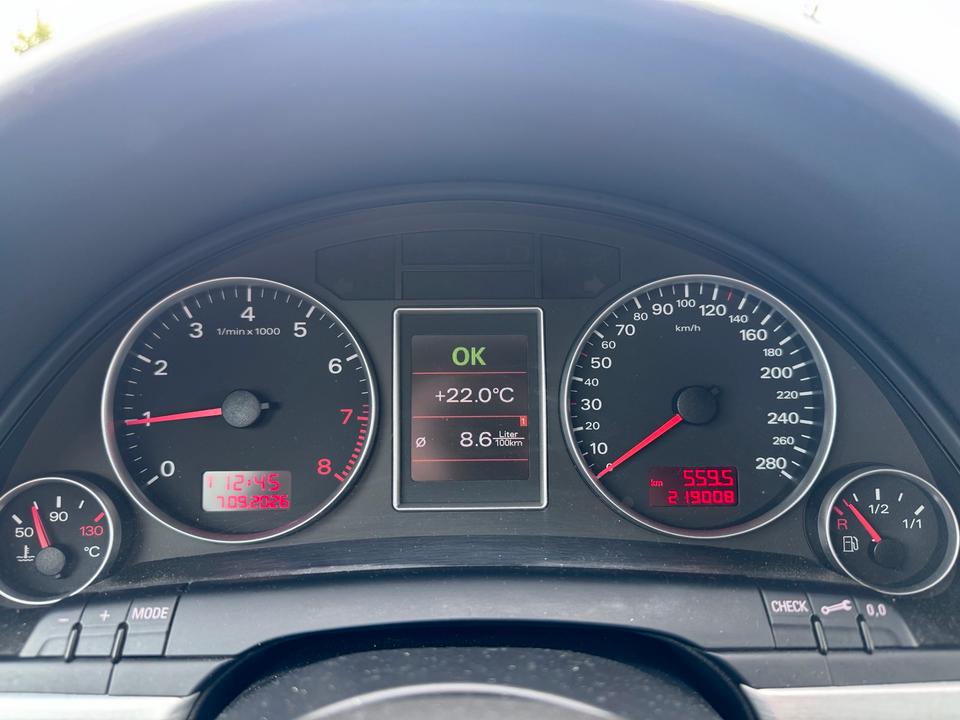 Audi A4 2007 — photo 12