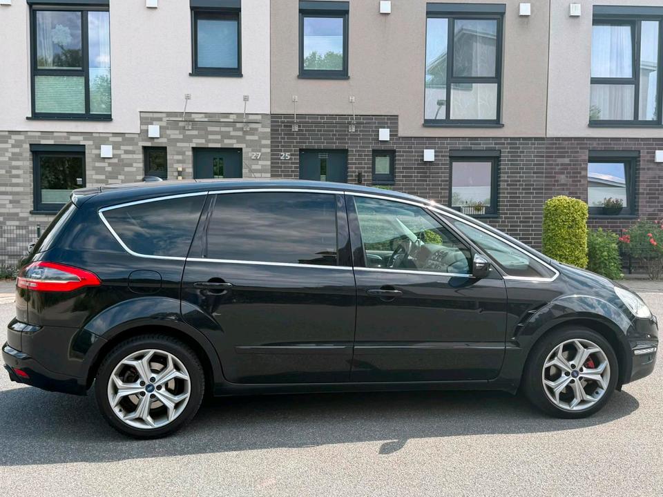 Ford S-Max 2010 — photo 14