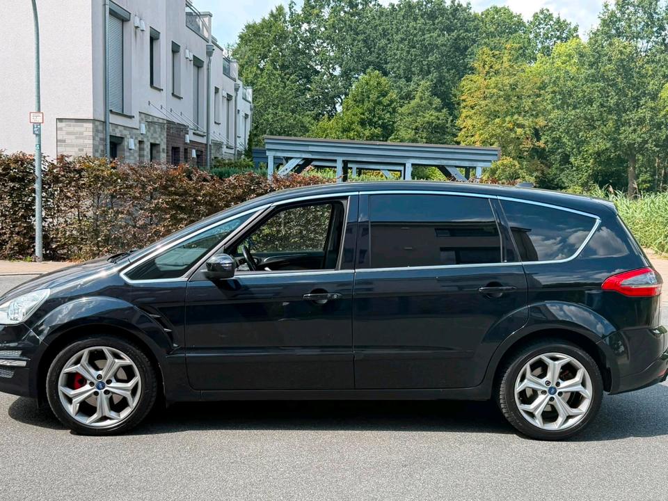 Ford S-Max 2010 — photo 15