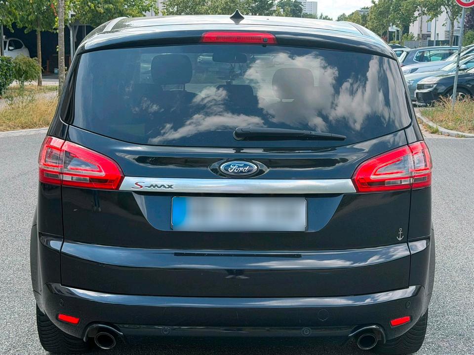 Ford S-Max 2010 — interior