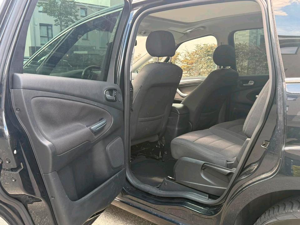 Ford S-Max 2010 — photo 7