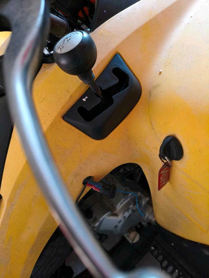 Weitere Motorräder Sanyang Quad UA18A- Baujahr - Motorschaden-Papiere vorhanden 2005 — photo 16