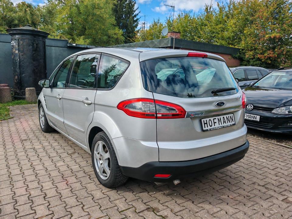 Ford S-Max 2013 — photo 10
