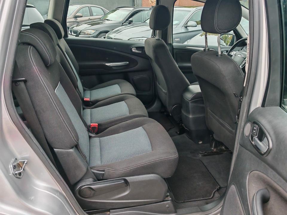 Ford S-Max 2013 — photo 20