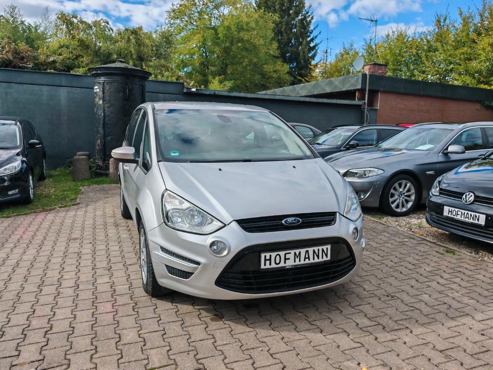 Ford S-Max 2013 — photo 27