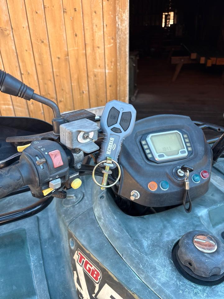Weitere Motorräder Quad Tgb 550 SE viel Neu Doppelwinde 4x4 2013 — photo 11