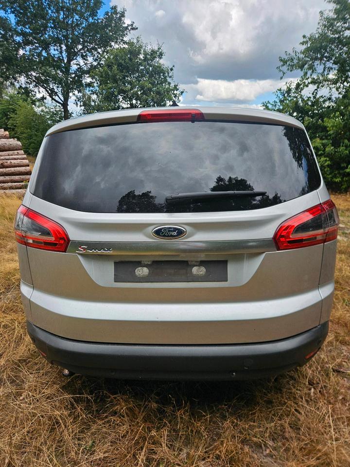 Ford S-Max 2011 — engine