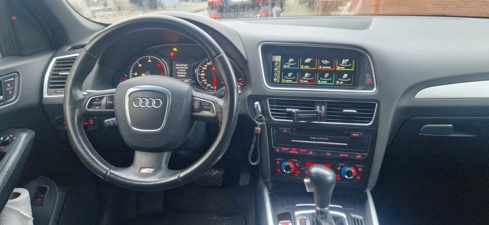 Audi Q5 2010 — photo 11