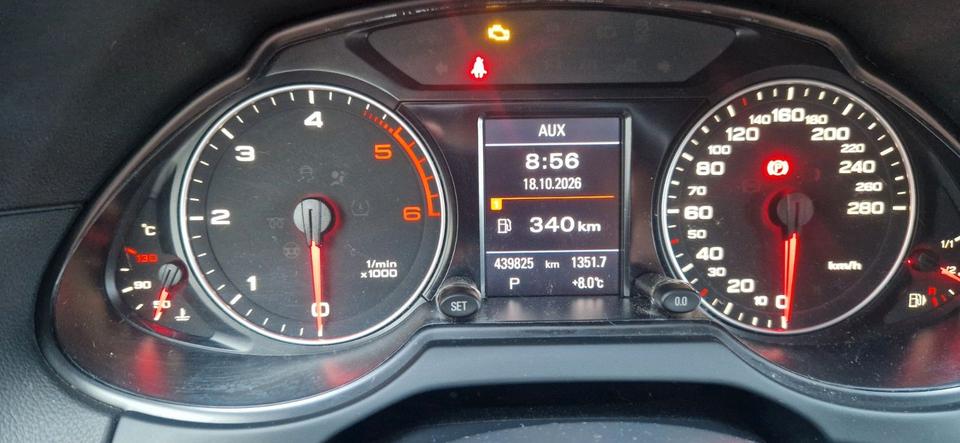 Audi Q5 2010 — photo 12