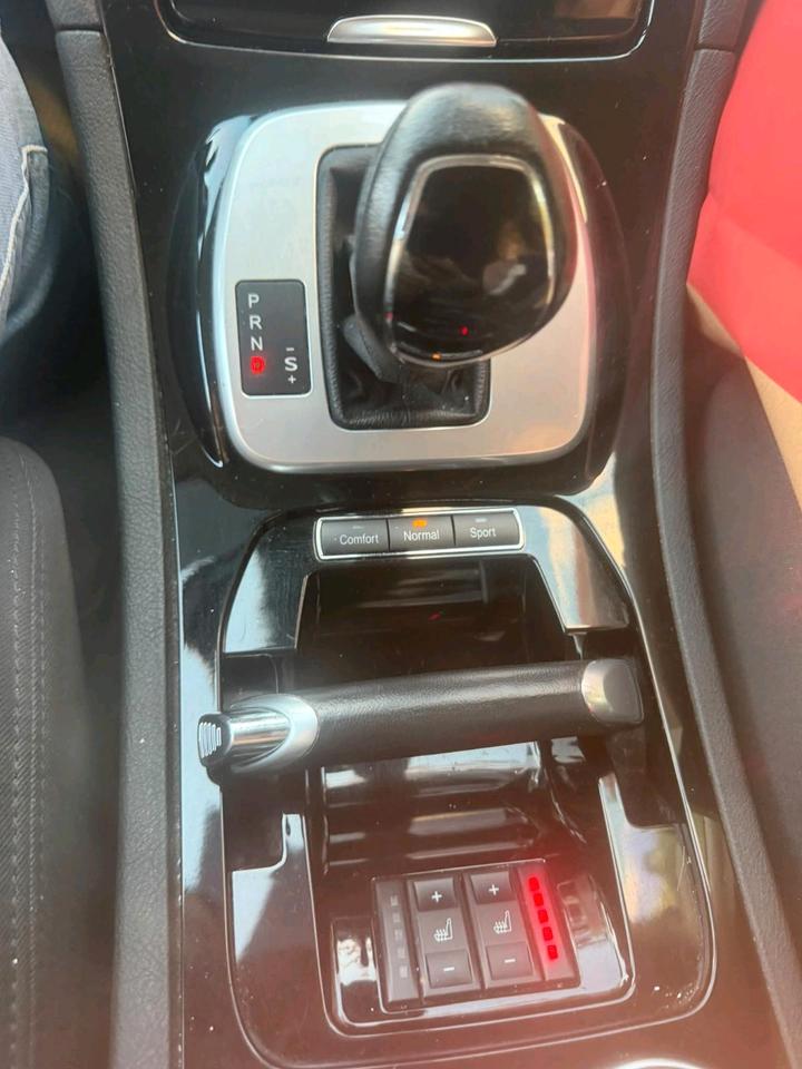 Ford S-Max 2012 — photo 7