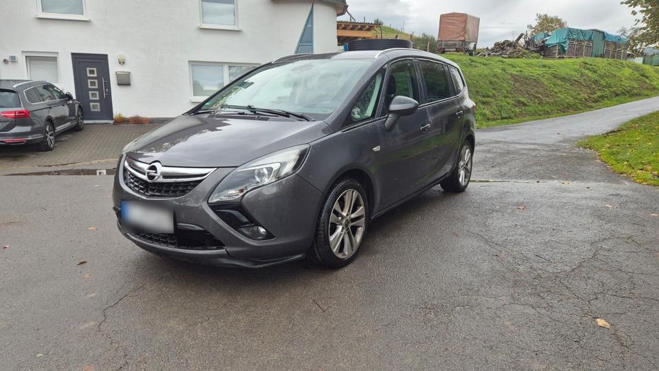 Opel Zafira Tourer 2012 — vehicle for AFU Ukraine