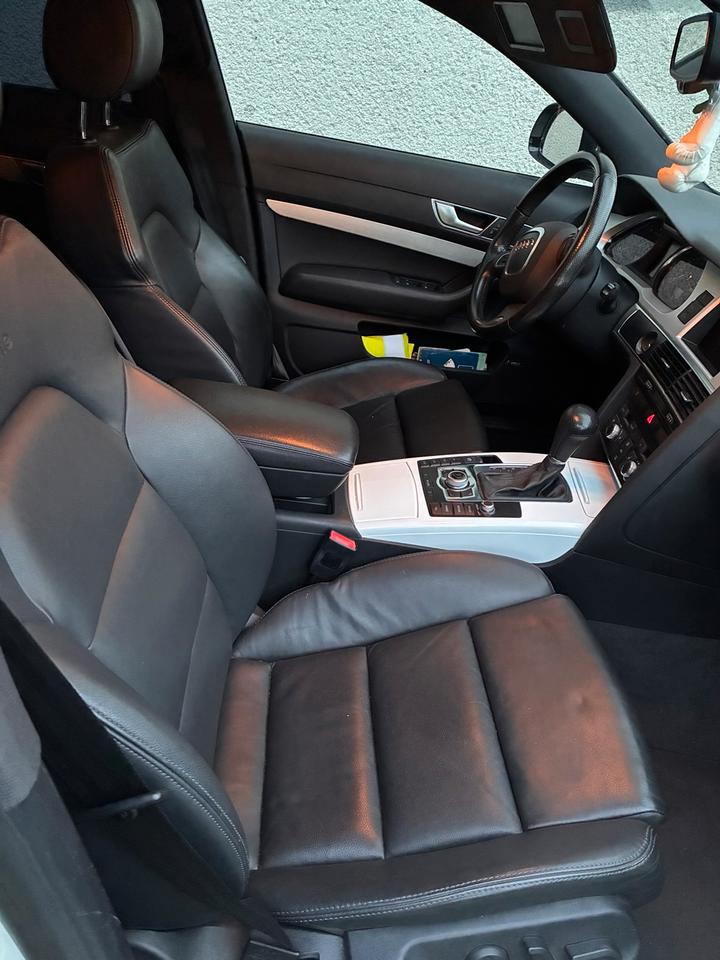 Audi A6 2011 — photo 14