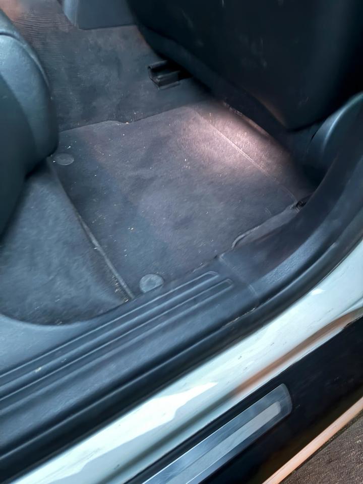 Audi A6 2011 — photo 5