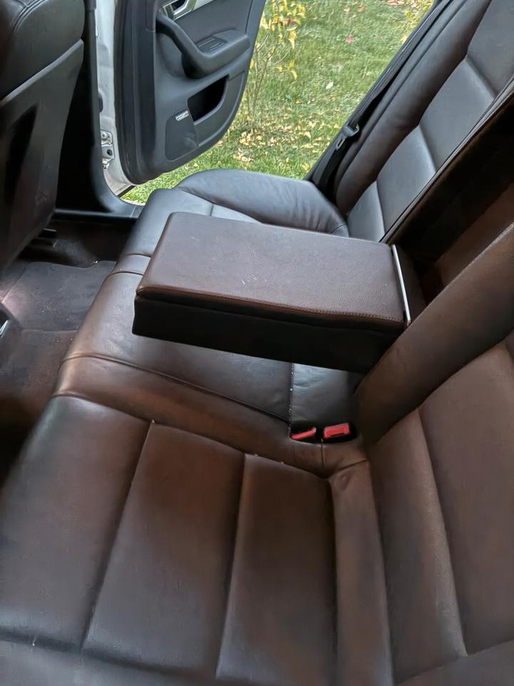 Audi A6 2011 — photo 9