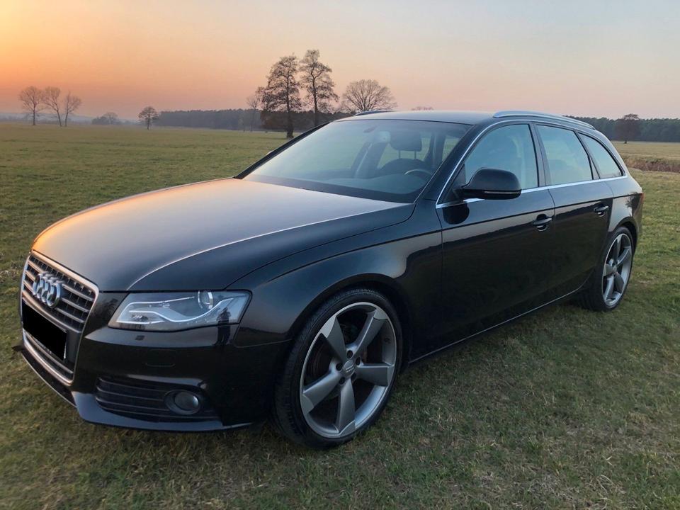 Audi A4 2008 — rear view