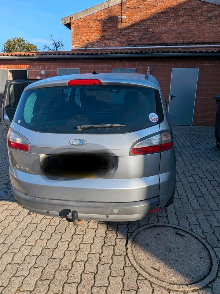 Ford S-Max 2006 — вигляд ззаду