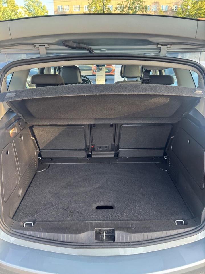Opel Meriva 2010 — photo 21