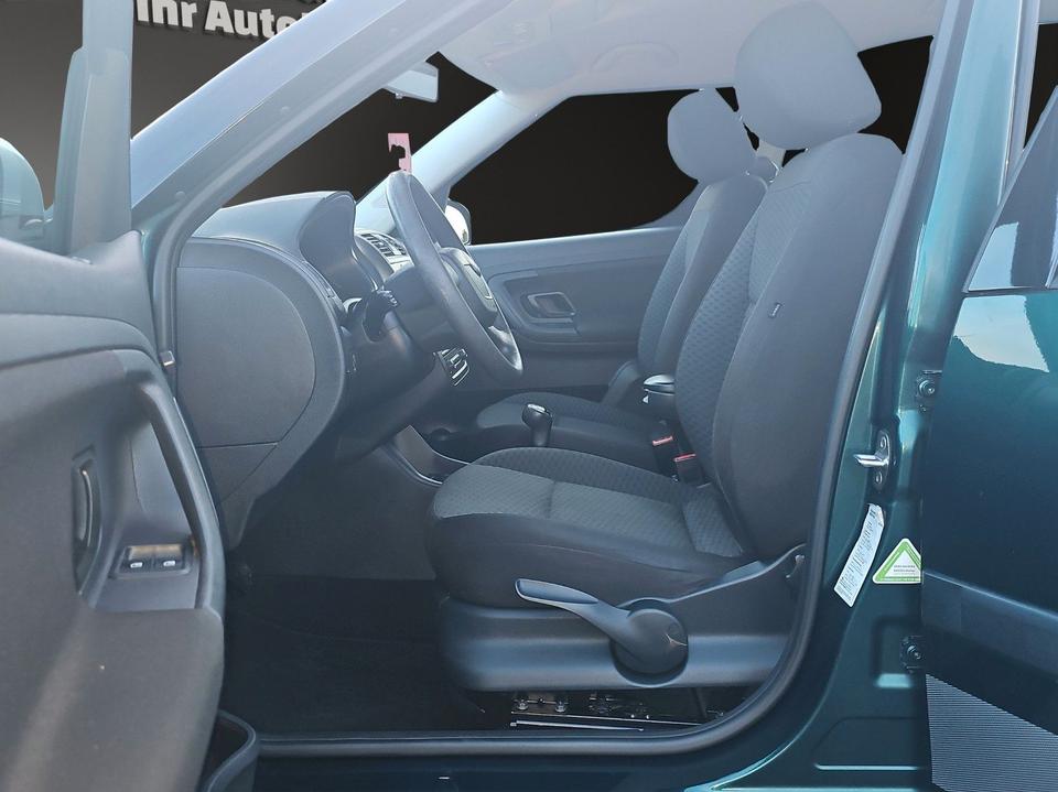 Skoda Roomster 2010 — photo 18