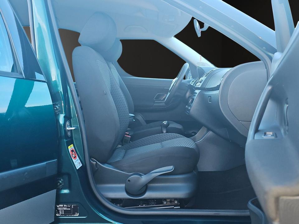 Skoda Roomster 2010 — photo 29
