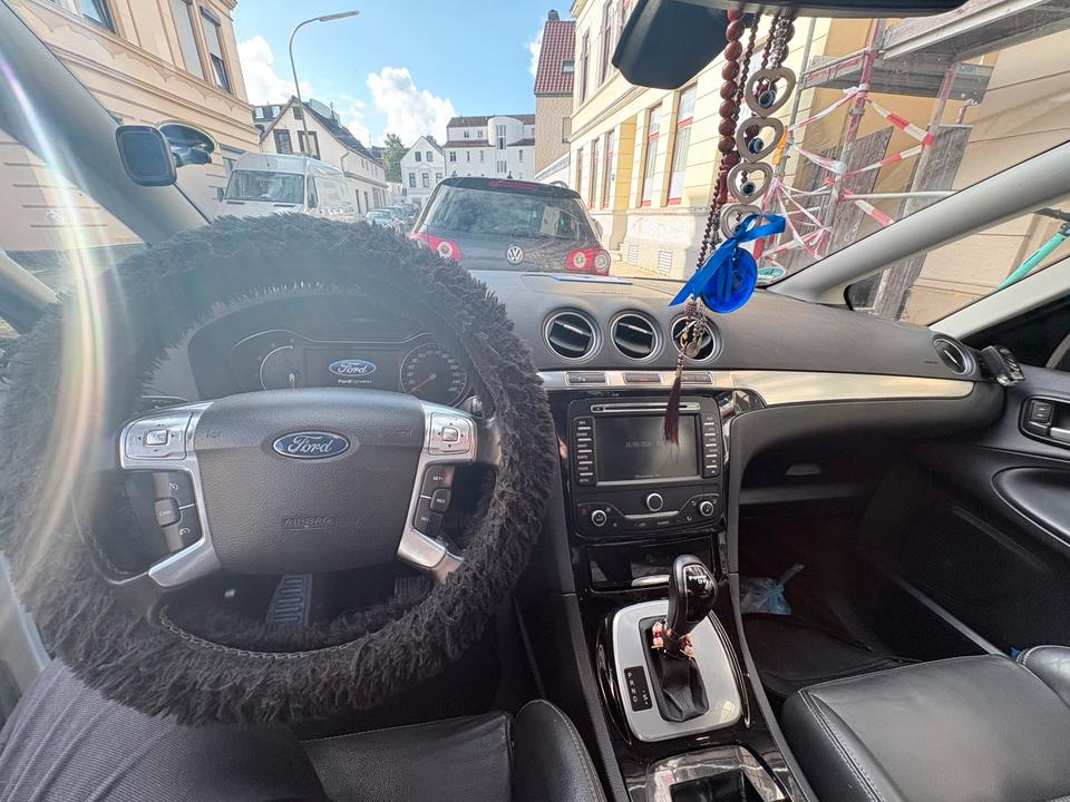 Ford S-Max 2012 — engine