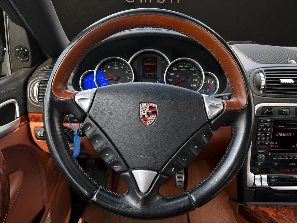 Porsche Cayenne 2007 — photo 22