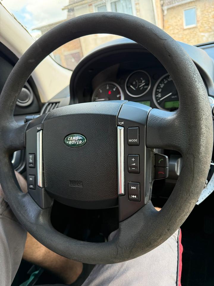 Land Rover Freelander 2012 — photo 11