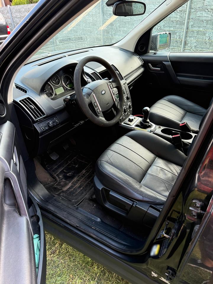 Land Rover Freelander 2012 — photo 7