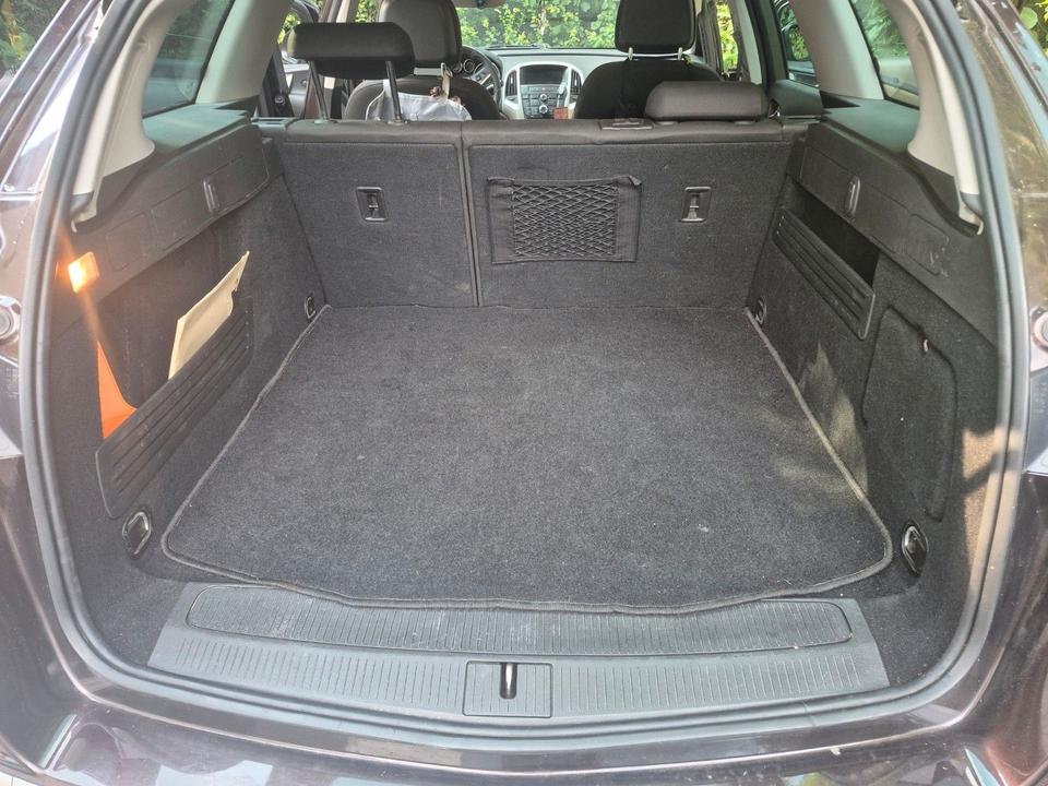 Opel Astra 2015 — photo 13