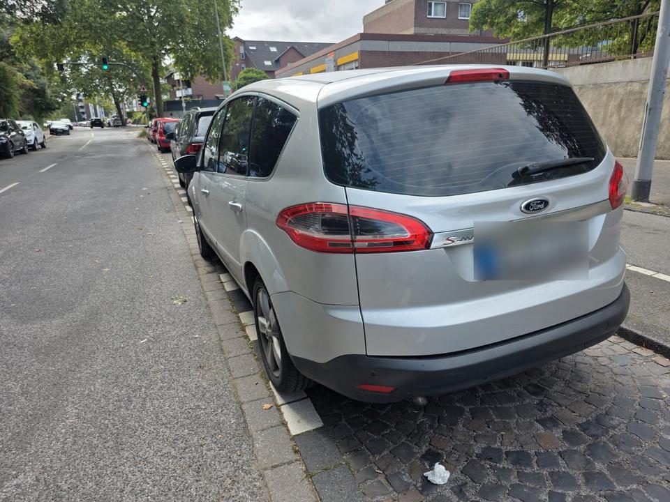 Ford S-Max 2012 — photo 7
