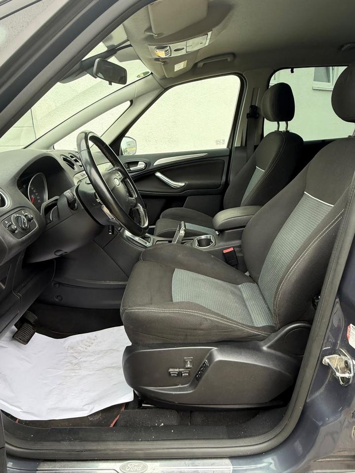 Ford S-Max 2014 — photo 17