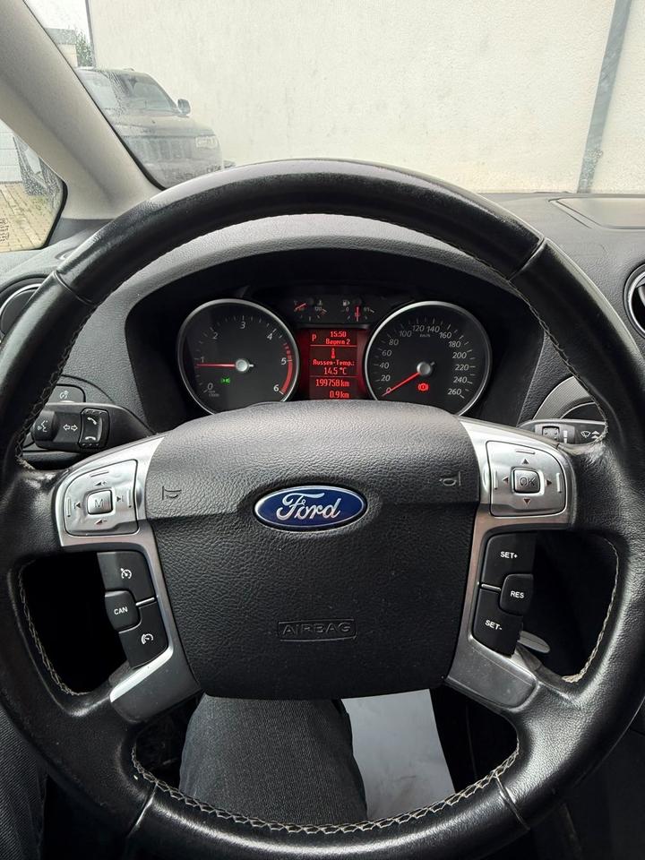 Ford S-Max 2014 — photo 19
