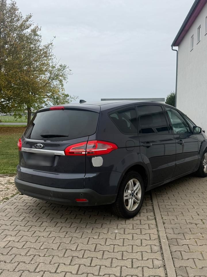 Ford S-Max 2014 — photo 9
