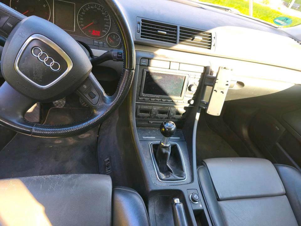Audi A4 2007 — photo 12
