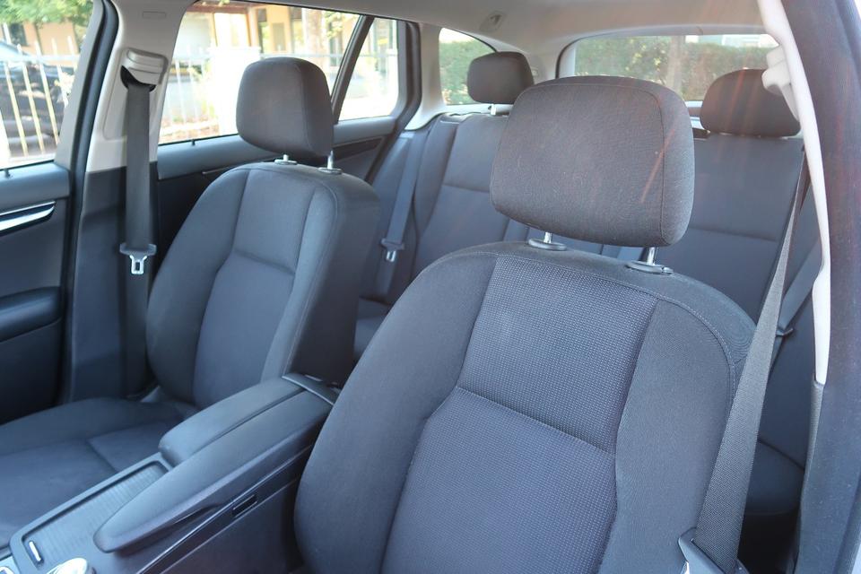 Mercedes Benz C 220 2010 — photo 10