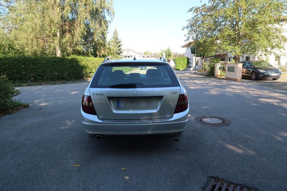 Mercedes Benz C 220 2010 — photo 6