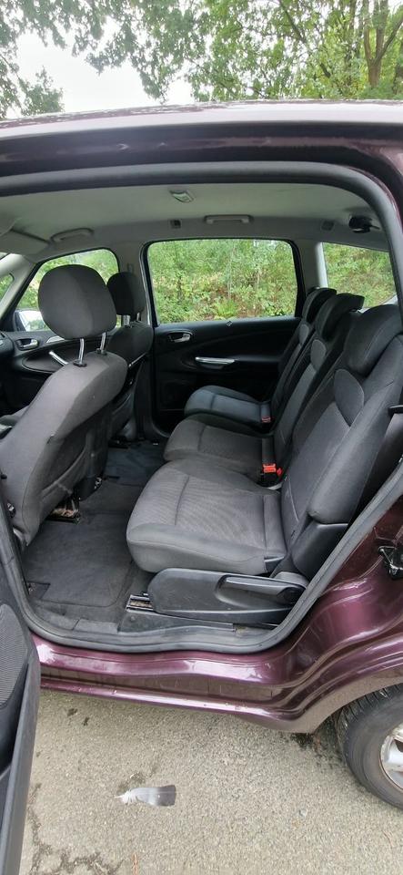 Ford S-Max 2010 — photo 16