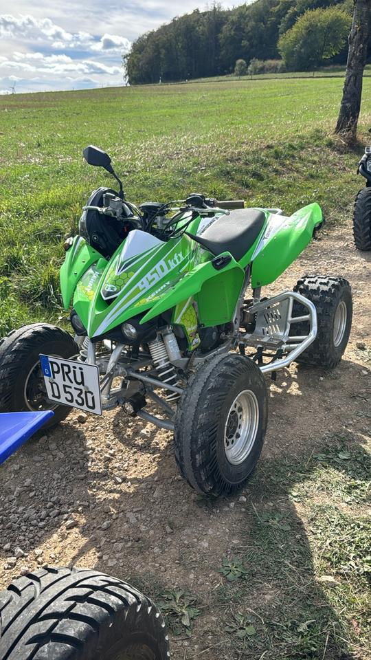 Kawasaki Gelöscht • Kawasaki KFX 450R *LOF* * TÜV NEU* 2010 — авто для ЗСУ з Європи
