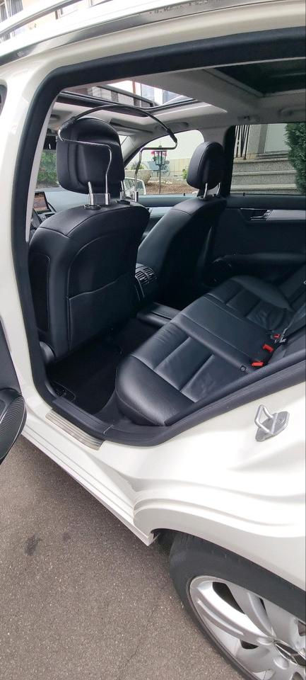 Mercedes Benz C 220 2010 — photo 10