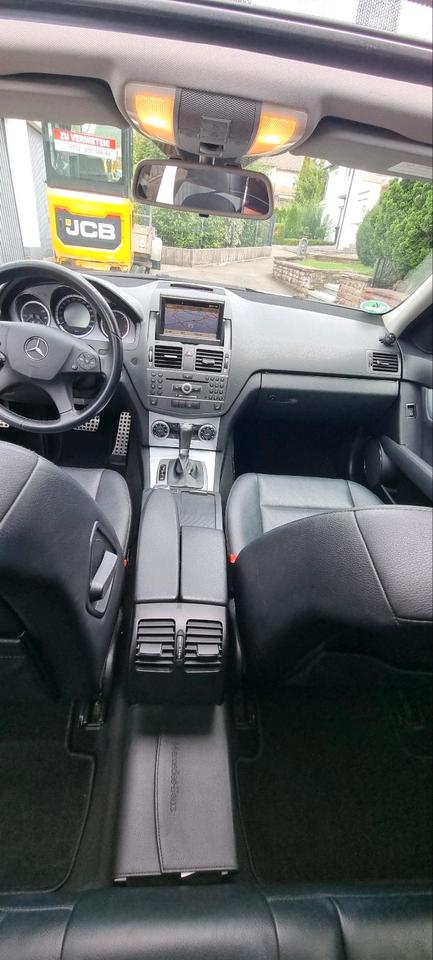 Mercedes Benz C 220 2010 — photo 18
