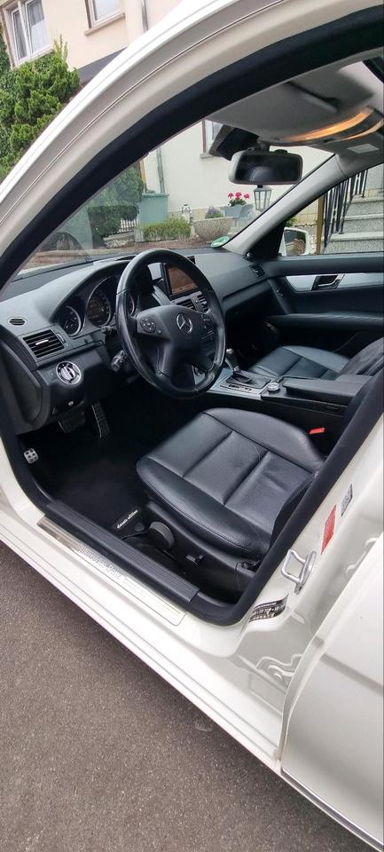 Mercedes Benz C 220 2010 — photo 9