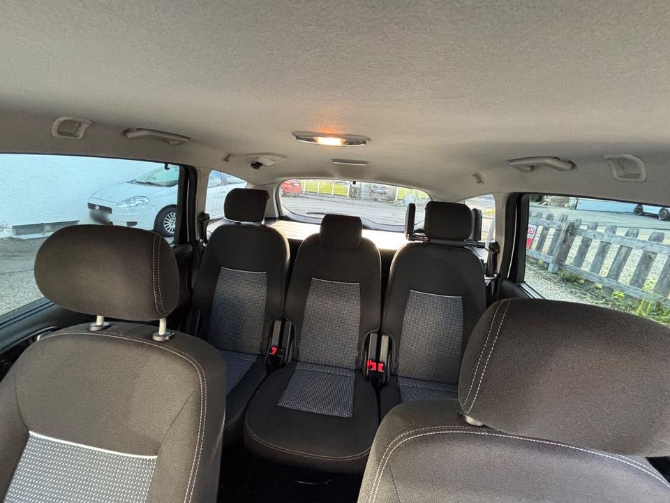 Ford S-Max 2014 — photo 11