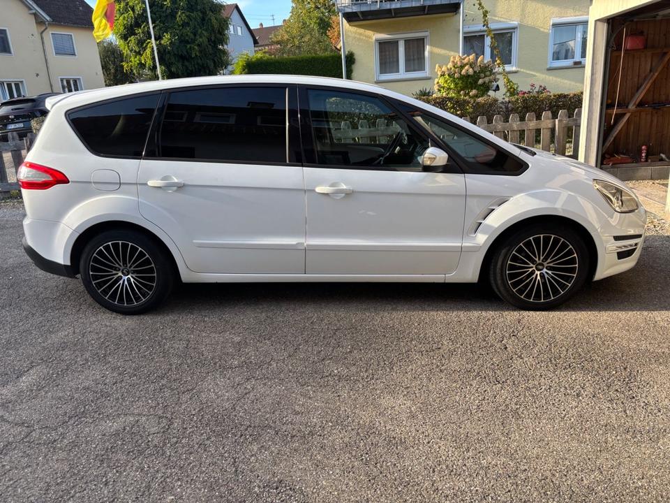 Ford S-Max 2014 — interior