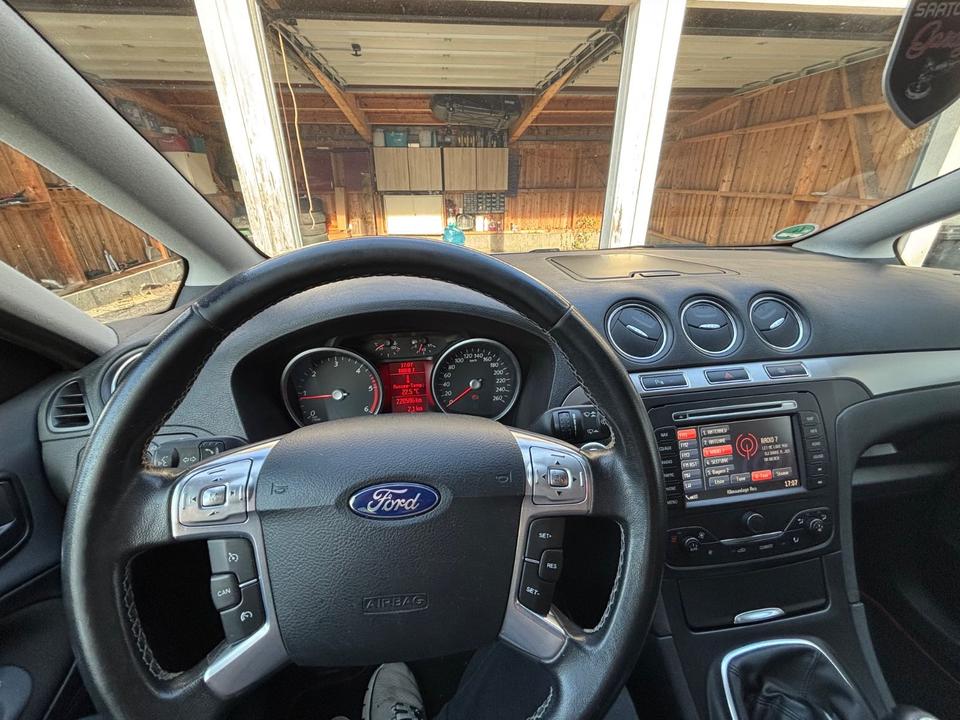 Ford S-Max 2014 — photo 9