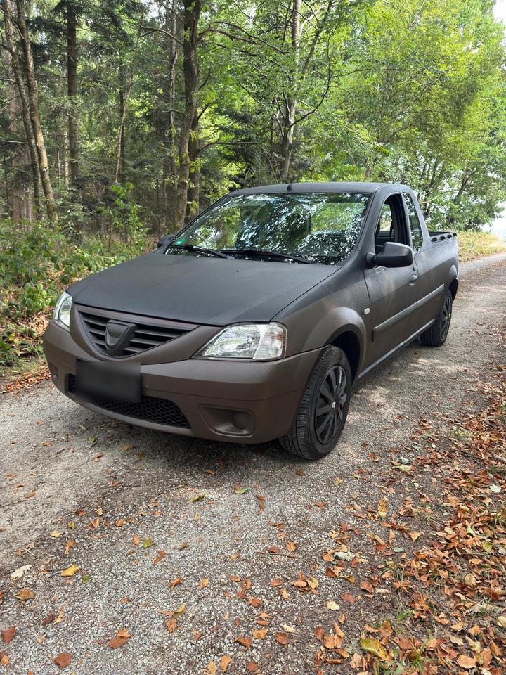Dacia Logan Pick-Up 2009 — салон